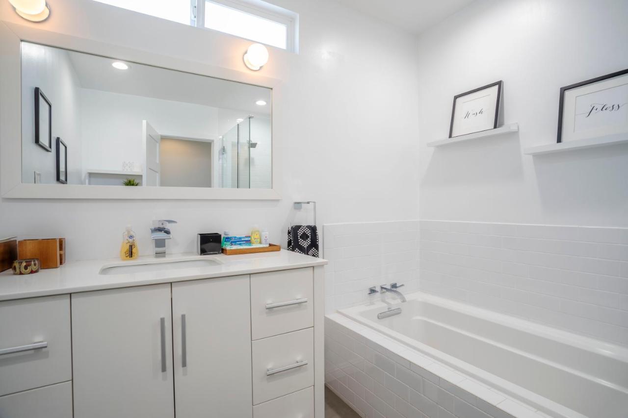 Enchanting Sherman Oaks Home With Pool Permit #Hsr Two One Zero Zero 2605 ロサンゼルス エクステリア 写真