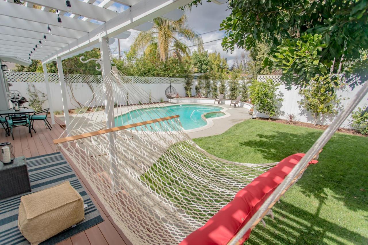 Enchanting Sherman Oaks Home With Pool Permit #Hsr Two One Zero Zero 2605 ロサンゼルス エクステリア 写真